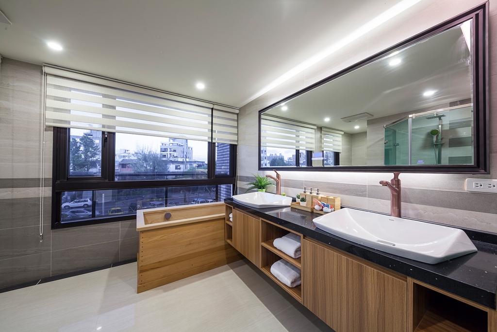 五星飯店、觀景泡湯池